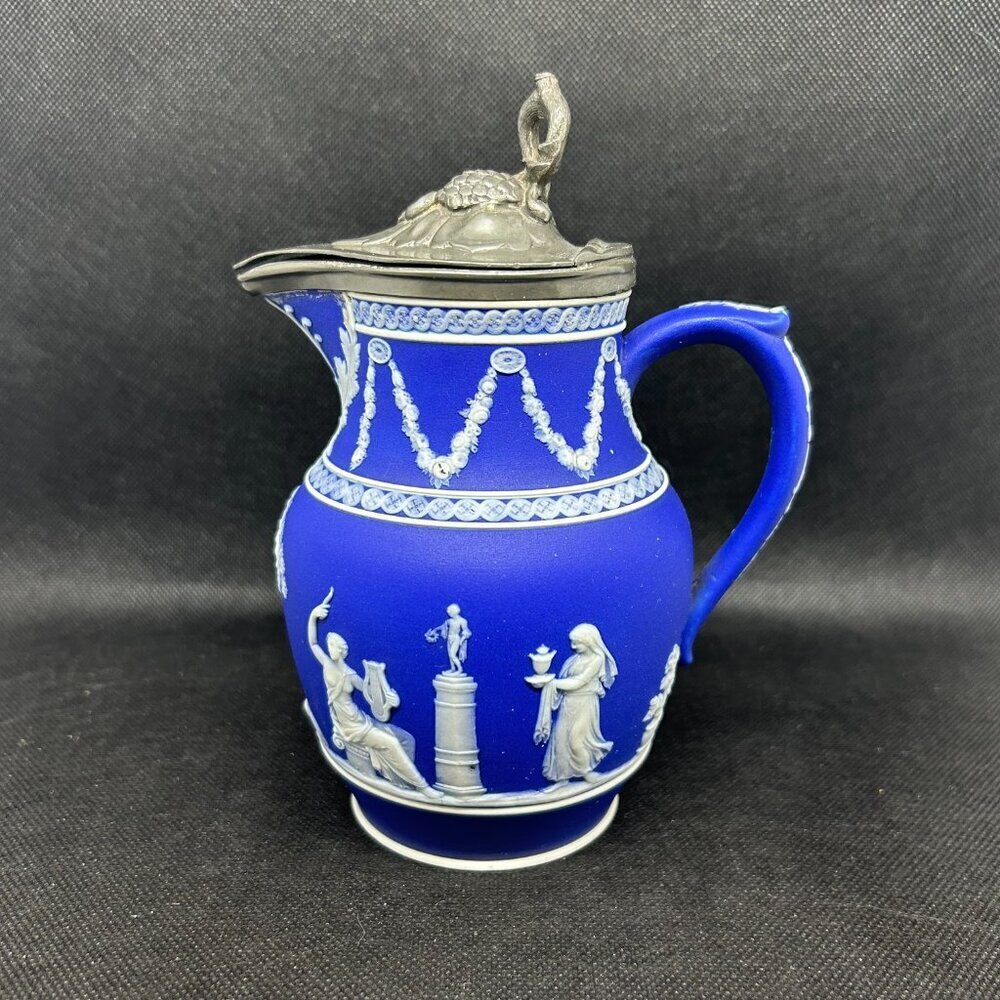 Antique Wedgwood Jasperware rope handled jug/pitcher c. Late 1800s- early 1900’s - Picture 2 of 15